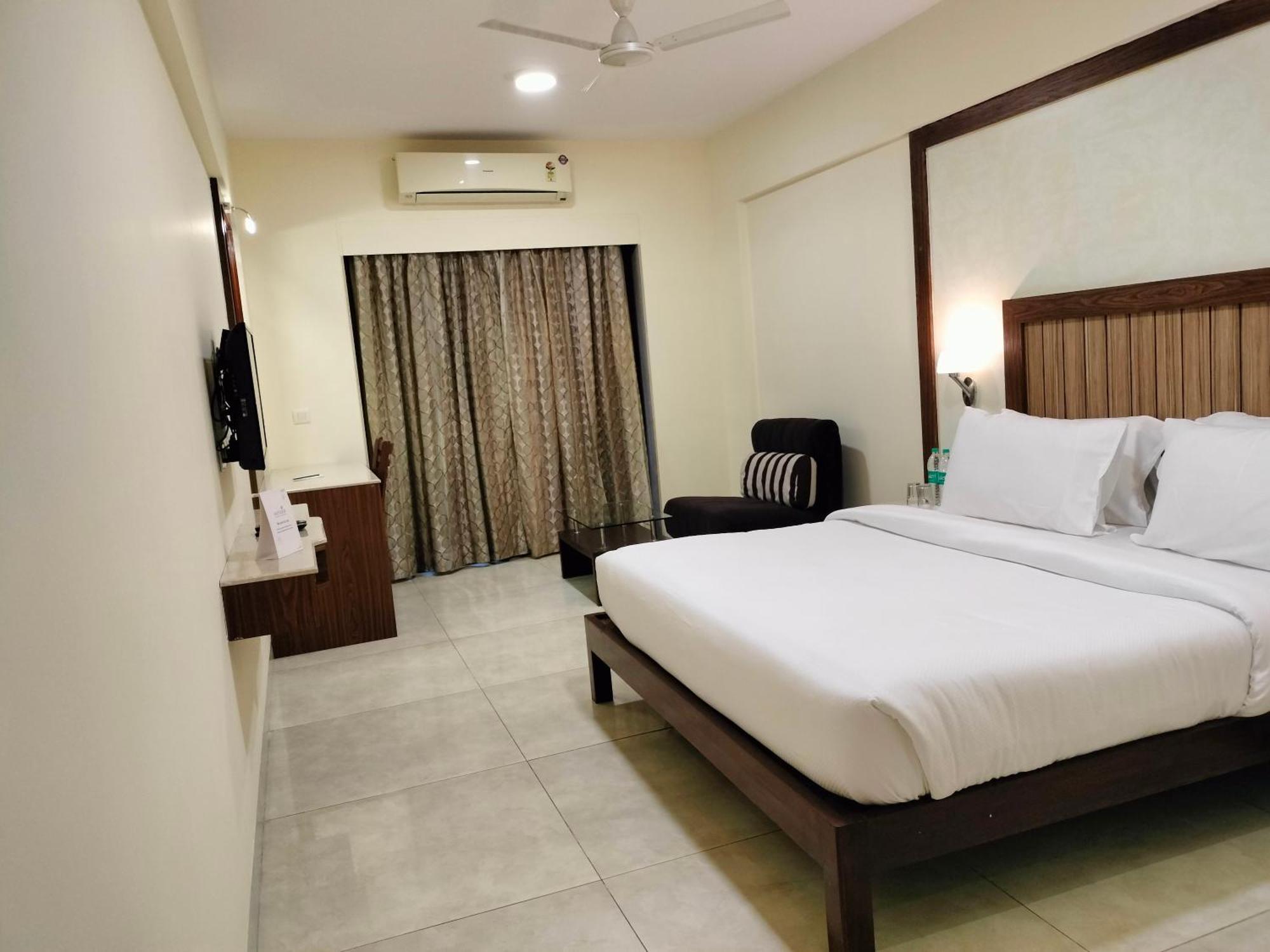 Hotel Vits Lonavala Exteriér fotografie